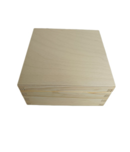 Pudełko drewniane 16cm x 16cm x 8cm 4 przegrody